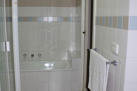 Australian Home Away At Box Hill 2 Bedroom - Lismore Accommodation 7