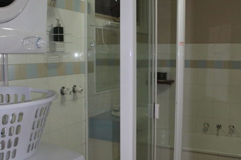 Australian Home Away At Box Hill 2 Bedroom - Lismore Accommodation 4