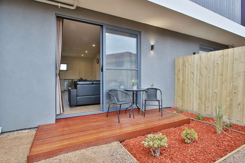 Quality Apartments Dandenong - Lismore Accommodation 4