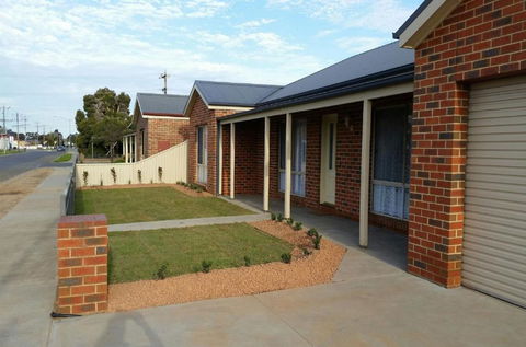 Numurkah Apartments The Saxton - Lismore Accommodation 3
