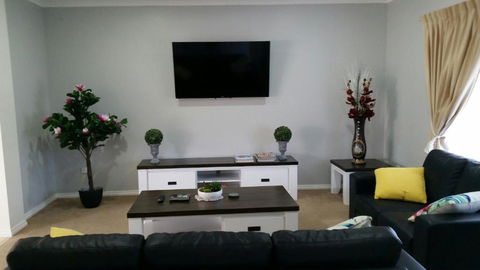 Numurkah Apartments The Saxton - Lismore Accommodation 4