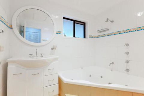 Kallaroo Street 3 Corlette - Lismore Accommodation 1