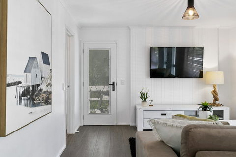 Beauty AND THE Peace - Inlet Side - Lismore Accommodation 2