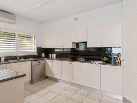 La CimaatNelson Bay - Lismore Accommodation 6