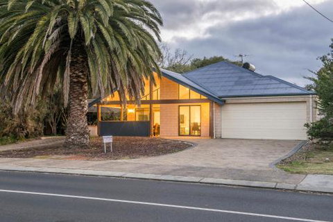 Snoozeaway - Lismore Accommodation 0