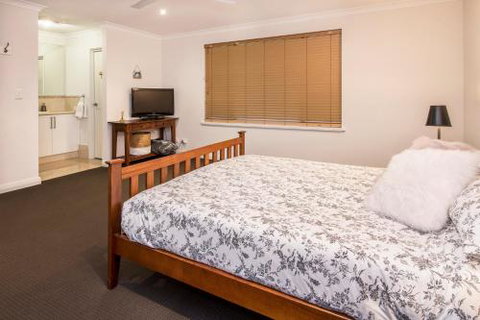 Snoozeaway - Lismore Accommodation 4