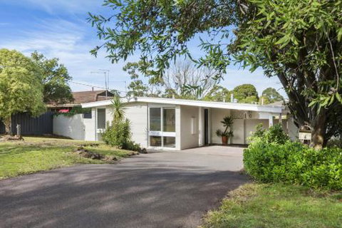 SUNKISSED MORNINGTON - Lismore Accommodation 2