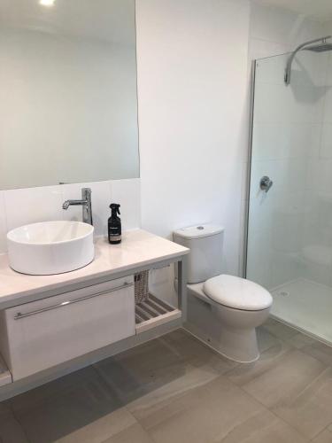 Carinya Coastal Cottage - Lismore Accommodation 3