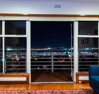 Lofty Views City Stunner - Lismore Accommodation