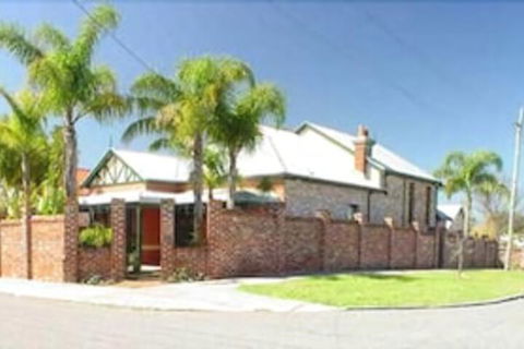 Above Bored Bed & Breakfast - Lismore Accommodation 1