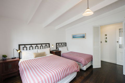 Beach Huts Middleton - Lismore Accommodation 6