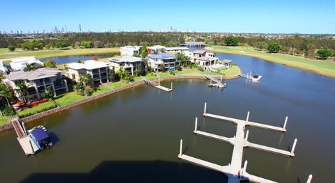 Signature Waterfront Apartments - Lismore Accommodation 2