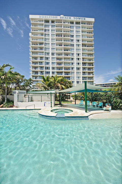 Burleigh Beach Tower - Lismore Accommodation 2