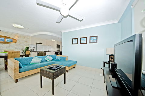 Burleigh Beach Tower - Lismore Accommodation 6