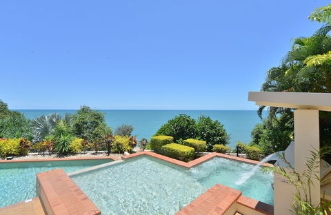 Bellevue At Trinity Beach - Lismore Accommodation 1