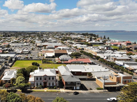 Annesley House - Lismore Accommodation 1