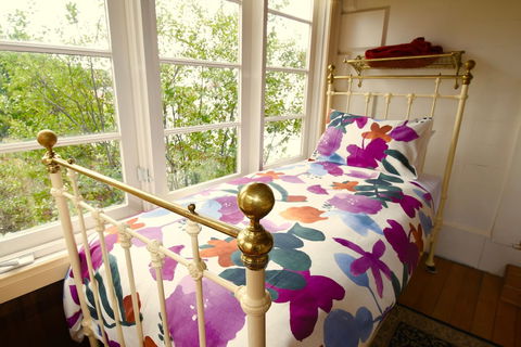 Annesley House - Lismore Accommodation 6