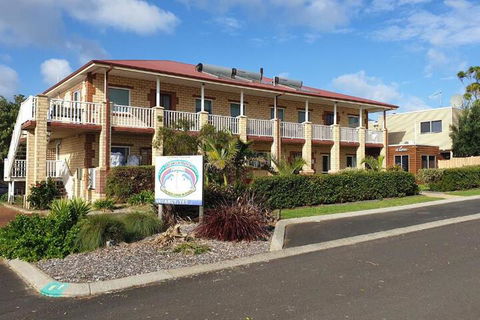 Baywatch Manor Augusta - Lismore Accommodation 6