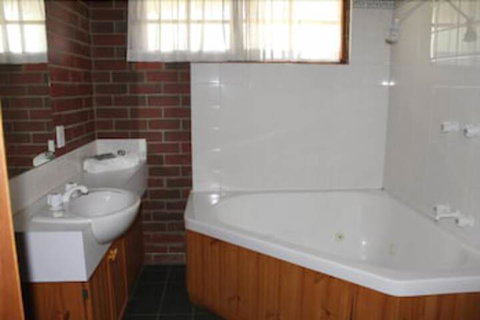 Aristocrat Waurnvale Motel - Lismore Accommodation 4