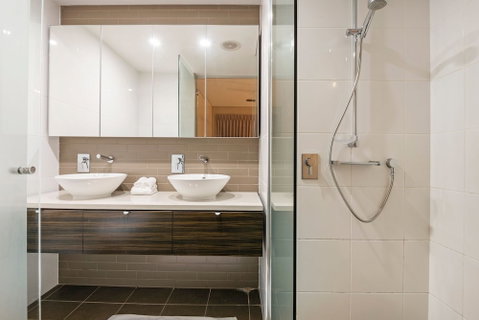 Darwin Waterfront Luxury Suites - Lismore Accommodation 6
