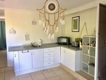Airlie Beach Pet Friendly 3 Bedrooms - Lismore Accommodation 1