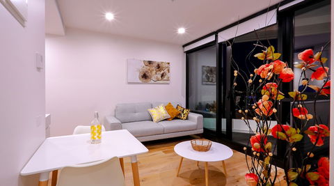 Astra Apartments Glen Waverley At Galleria - Lismore Accommodation 5