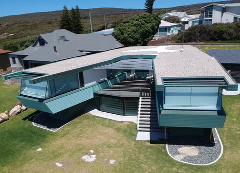 Boathouse Augusta - Lismore Accommodation 2