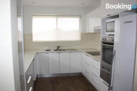 Braemar 7 On The Lake! - Lismore Accommodation 2