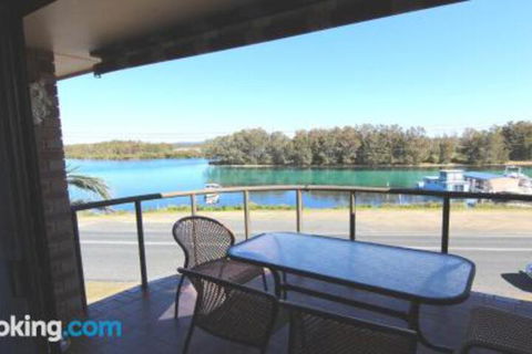 Braemar 7 On The Lake! - Lismore Accommodation 5