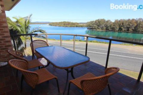 Braemar 7 On The Lake! - Lismore Accommodation 0