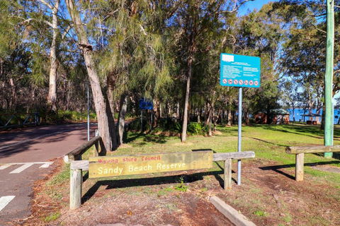 Kalimna Lakeside Living - Lismore Accommodation 5