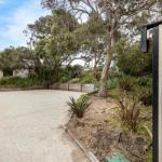 SeaSide Serenity: Tennis Court & Back Beach - Lismore Accommodation 0