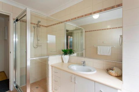 Bella Vista Townhouse With Views - Lismore Accommodation 2
