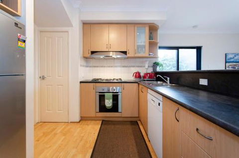 Bella Vista Townhouse With Views - Lismore Accommodation 3