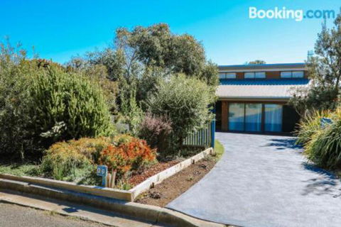 Banksia Beach House - Lismore Accommodation 5