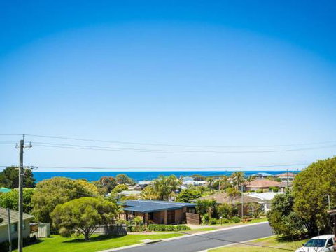 Williams Wonder Large Beach House - Lismore Accommodation 3