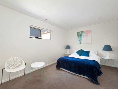 Blue Bird At Nelson Bay - Lismore Accommodation 6