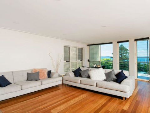 Blue Bird At Nelson Bay - Lismore Accommodation 1