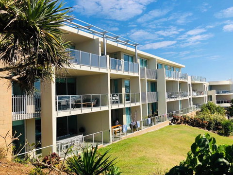Absolute Beachfront Cabarita Beach Ocean Views 3 Bed Apartment - Lismore Accommodation 4