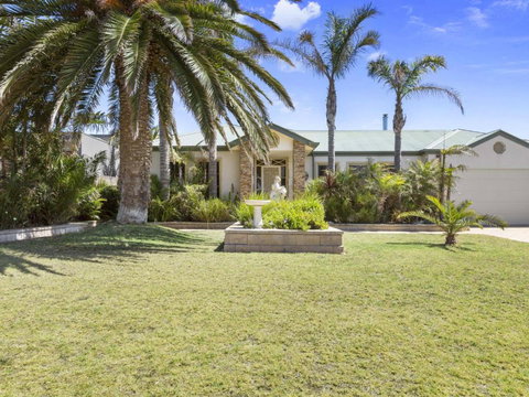 DIAMOND BAY RETREAT SORRENTO - Lismore Accommodation 5