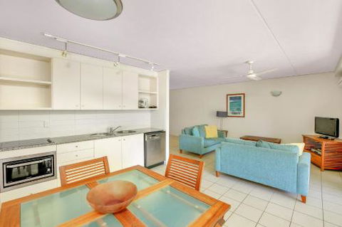 Baden 61 Rainbow Shores Air Conditioned Unit Walk To Beach Pool Tennis Court - Lismore Accommodation 0