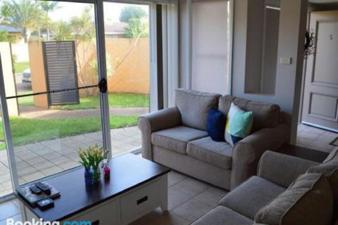 SerendibatSandcastles Fingal Bay - Lismore Accommodation 1