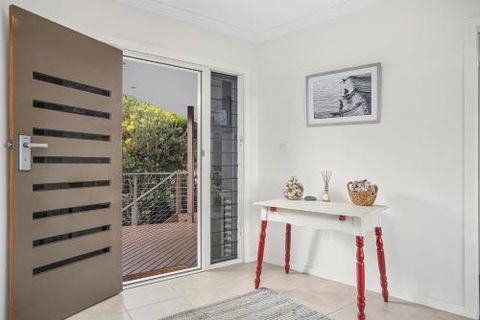 Coastal Retreat - Lismore Accommodation 1