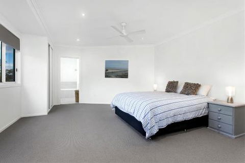 Coastal Retreat - Lismore Accommodation 2
