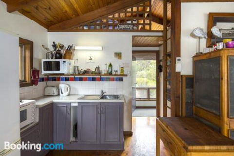 Honeyeaters Hideaway In Vivonne Bay - Lismore Accommodation 1