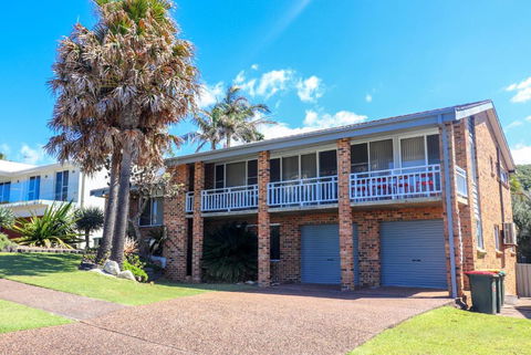 Oceanview BeachHouse - Lismore Accommodation 5