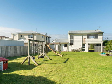 Licence To Chill - Lismore Accommodation 2