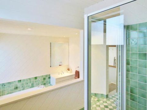 Bimbimbie At Hyams Beach 4pm Check Out Sundays - Lismore Accommodation 1