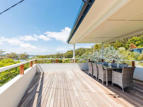 Unwind At Hyams Beach 4pm Check Out Sundays - Lismore Accommodation 0