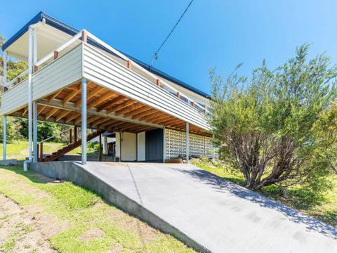 Unwind At Hyams Beach 4pm Check Out Sundays - Lismore Accommodation 4